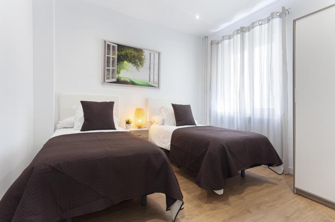 Latina En Apartamento