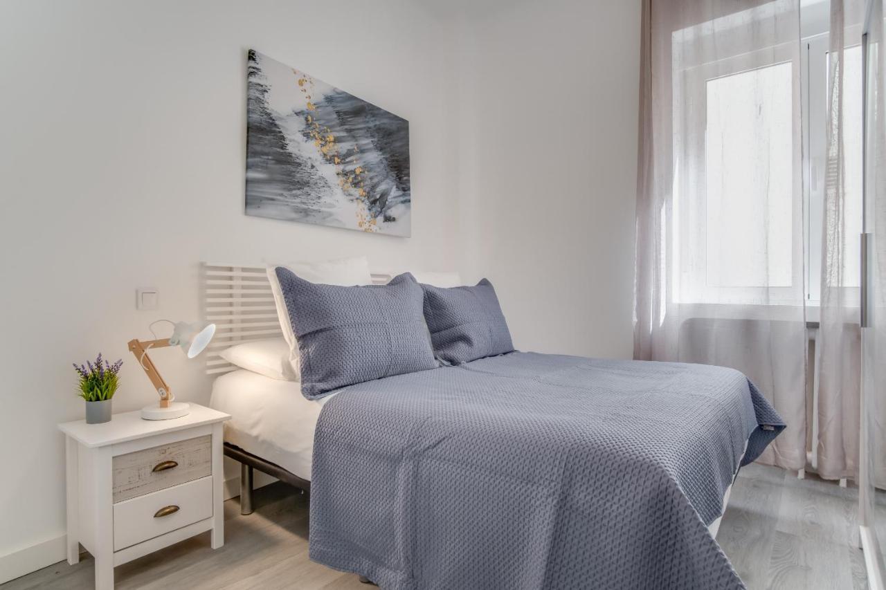 Latina En Appartamento Madrid